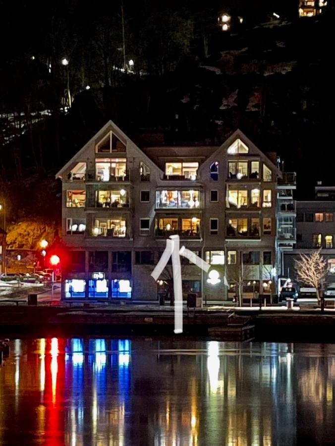 Holmestrand, Leilighet Pa Bryggekanten Екстериор снимка