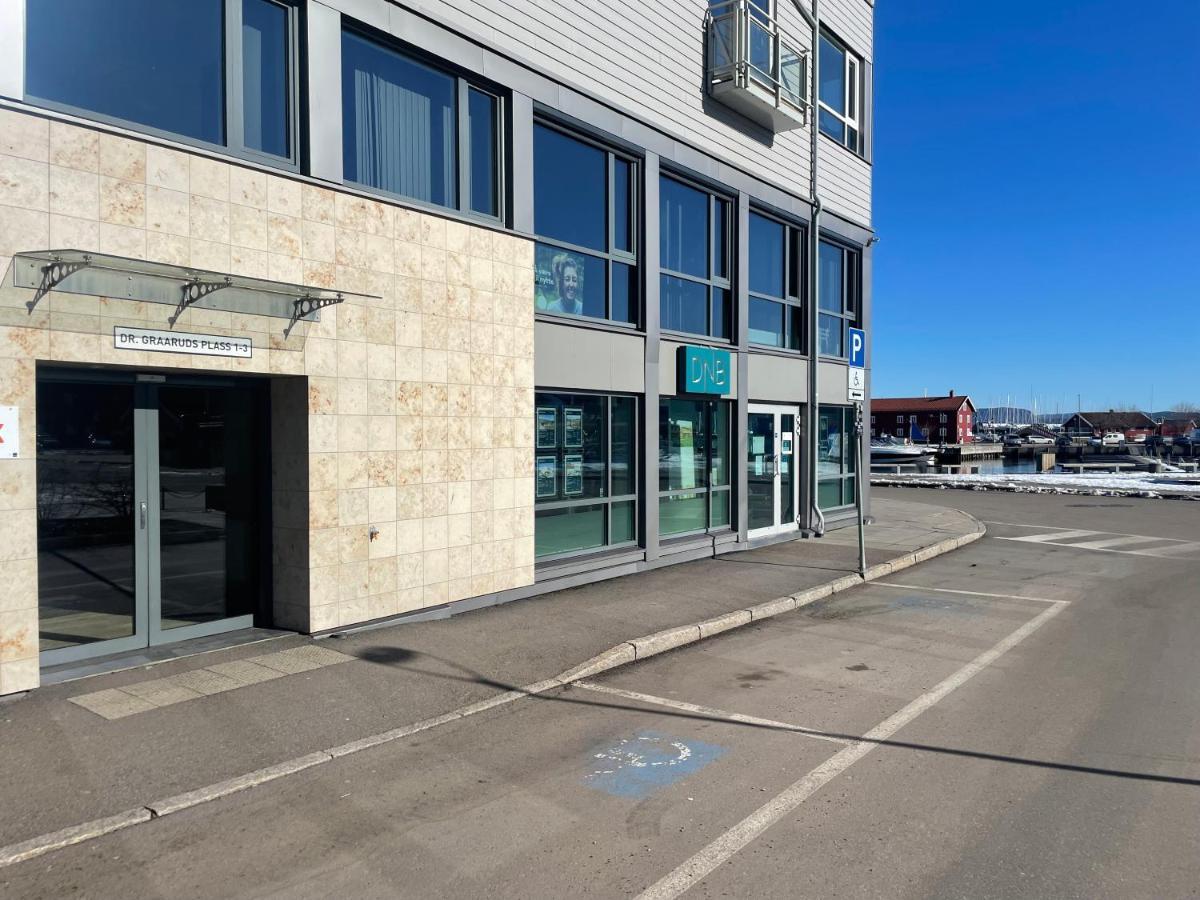 Holmestrand, Leilighet Pa Bryggekanten Екстериор снимка